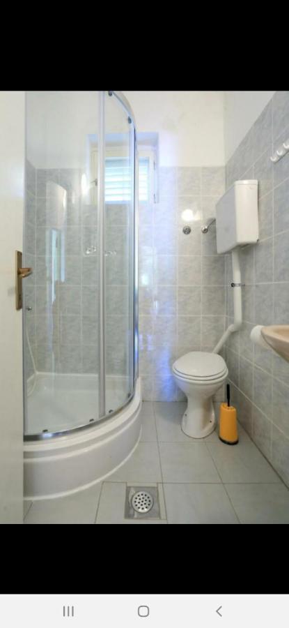 Basil Apartments And Rooms เบทินา ภายนอก รูปภาพ