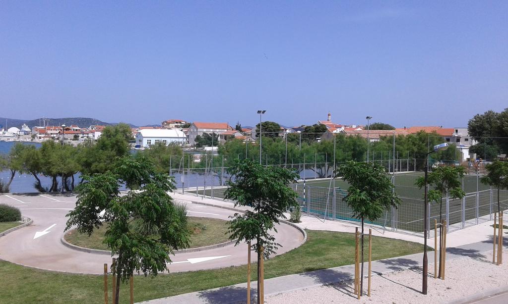 Basil Apartments And Rooms เบทินา ภายนอก รูปภาพ