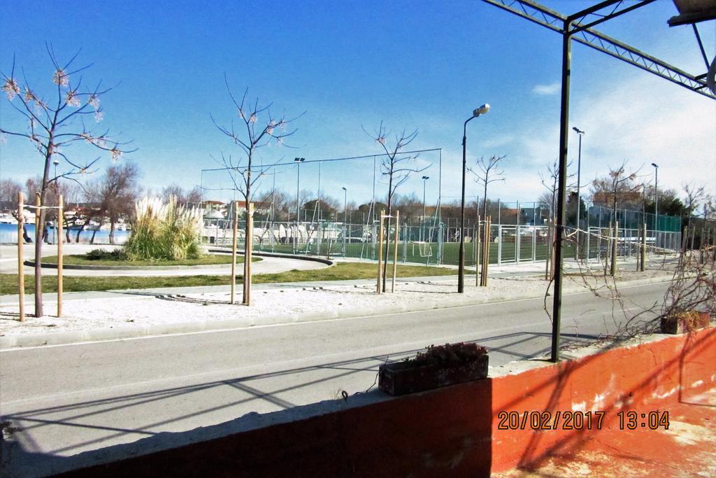 Basil Apartments And Rooms เบทินา ภายนอก รูปภาพ