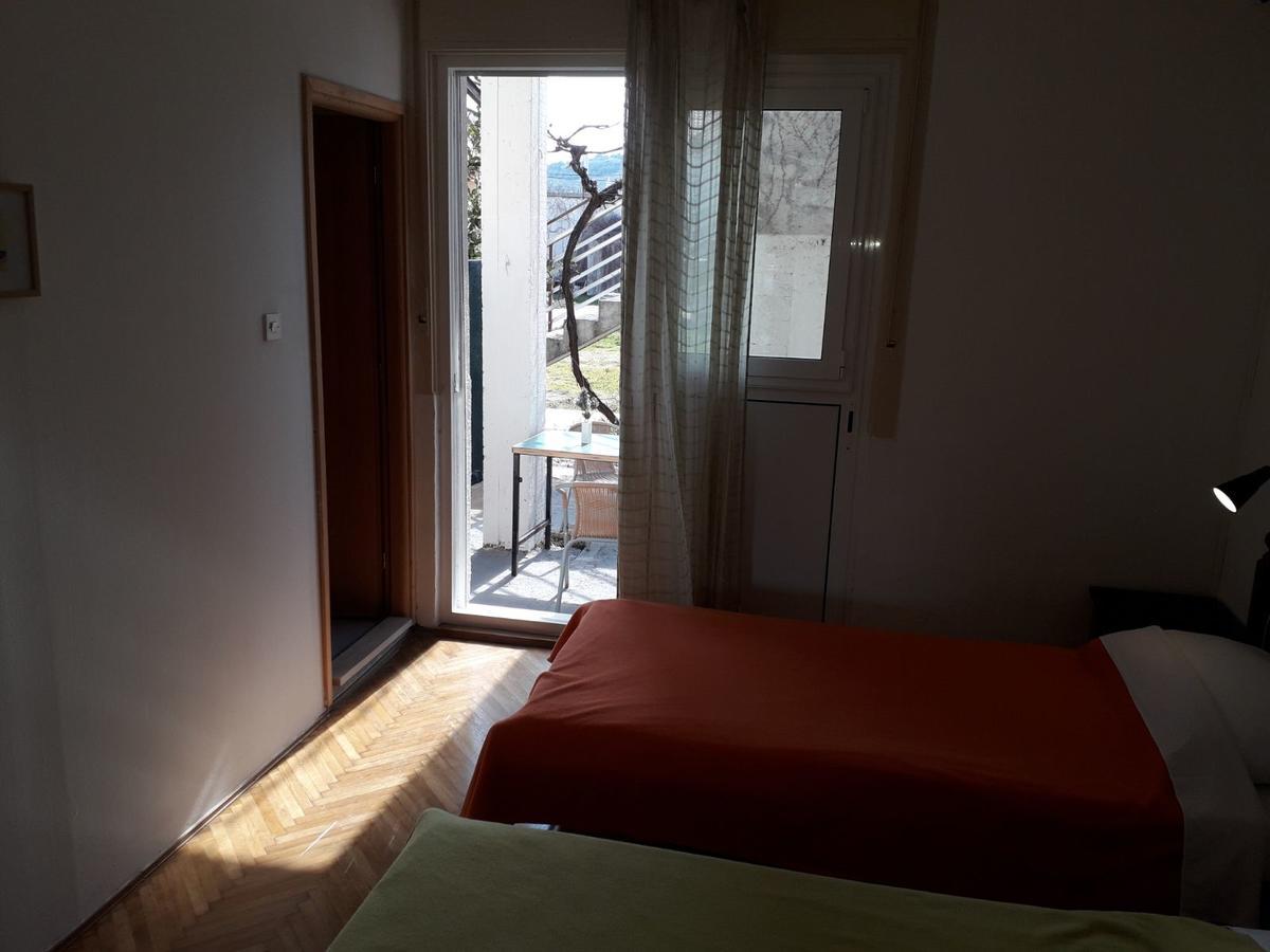 Basil Apartments And Rooms เบทินา ภายนอก รูปภาพ